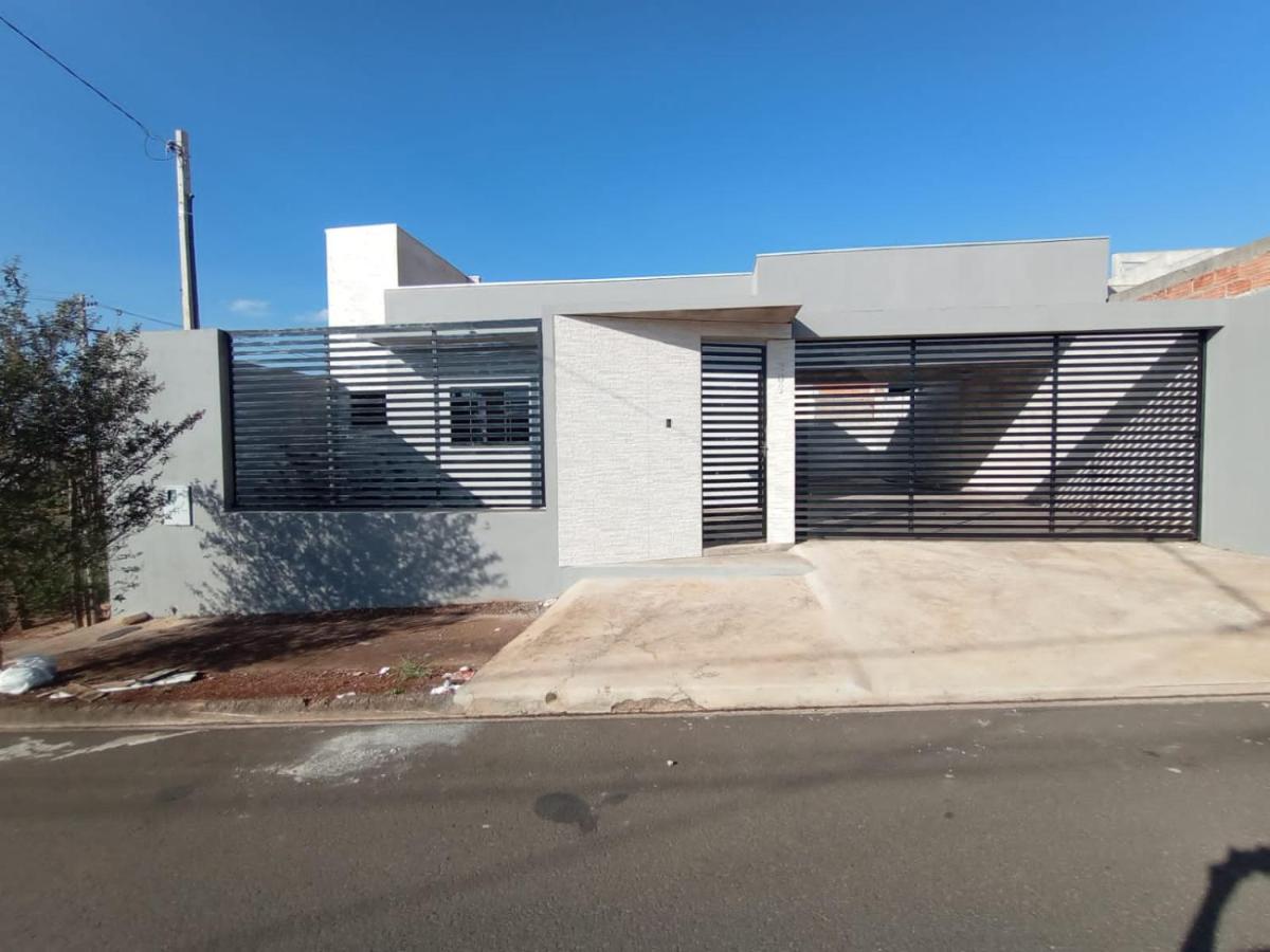 Casa Grande Em Arapongas Βίλα Εξωτερικό φωτογραφία